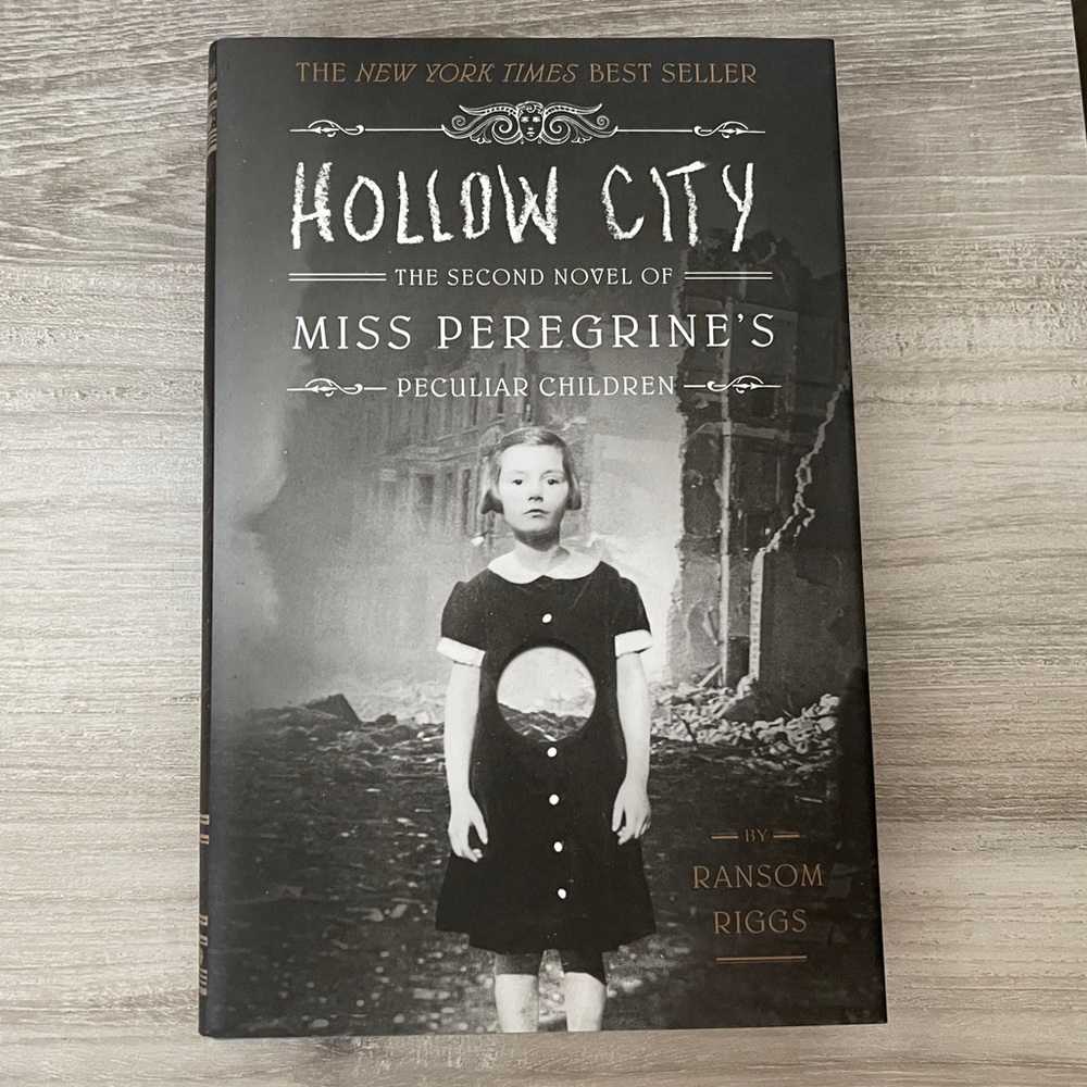 Hollow City Hardcover Book